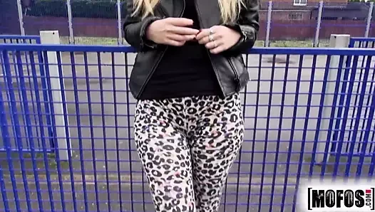 Mofos.com - misha cross - halka açık alımlar