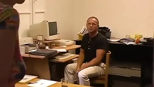 Tatlı Sarışında Muhteşem Büyük ve Ağır Göğüsler