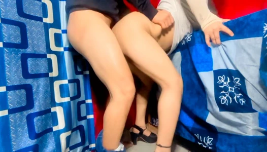 Ofisteki terfi için, kız tam Hintçe ses bıraktı.