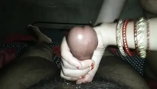 Karım elle muamele çekiyor büyük boşalma