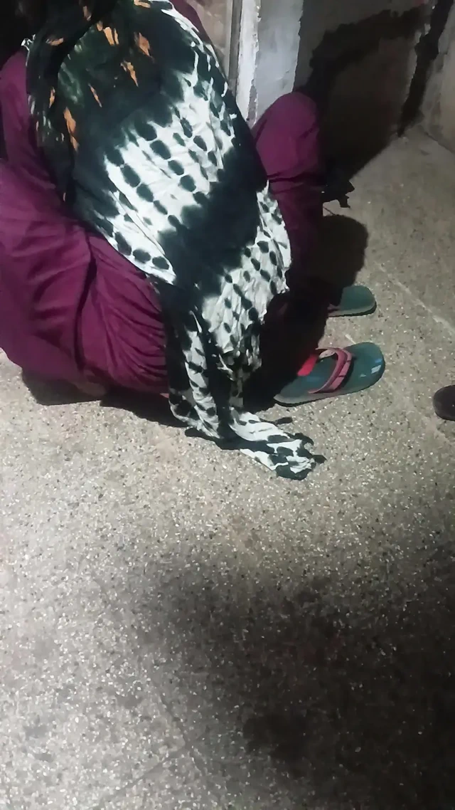 Aaj Bhabhi bhaiya ghar par nahi ha