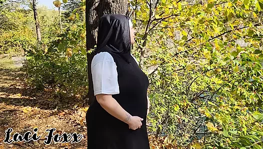 Sigara içen hamile rahibe