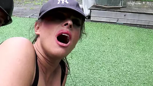 İnşaat işçisi beni sert anal sikiyor