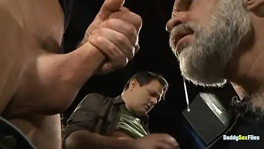 Daddysexfiles açgözlü allen silver ve cam kurtz vahşi bir partide babaya tapıyor