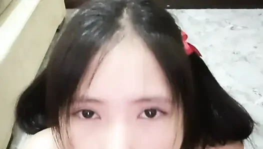 Sevimli üvey kız kardeş bakış açısı gırtlağına kadar yutuyor