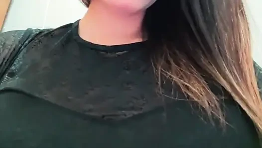 Desi college ladki apni chut me ungli krti leak viral video