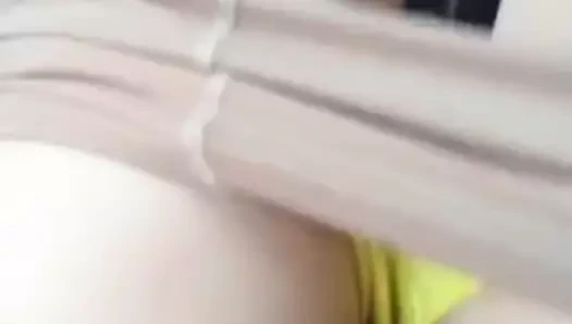 külotlu çorap ile kısa parmak aşağı kaydırdı