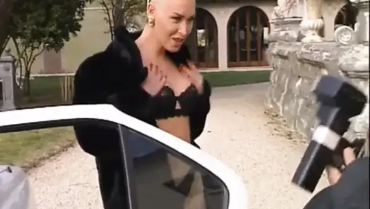 Amcıkta büyük yarak götte büyük yarak... üçlü seks