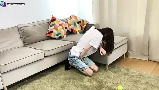 Testis patlaması! Kasık kısmı bizden çok nefret ediyor haha! - Dave Moon - Jennifer - Bbusting (top kırma)
