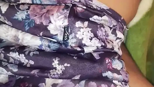 Karım pijamalarıyla seksi görünüyor, iyi geceler demeden önce onu sikeceğim