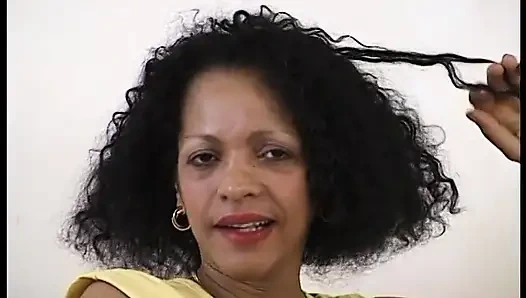 Zenci bebek oyuncu seçmelerinde amına dildo yapıyor