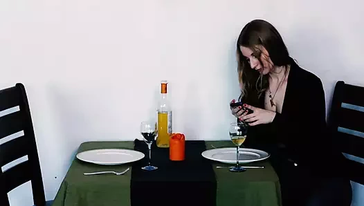 Ela Darling şehir merkezinde Mischa Brooks'un taze beyaz amının tadına bakıyor