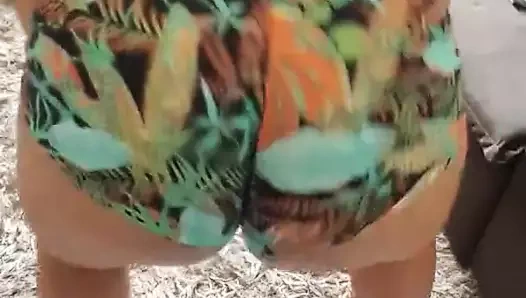 Büyük götlü sürtük