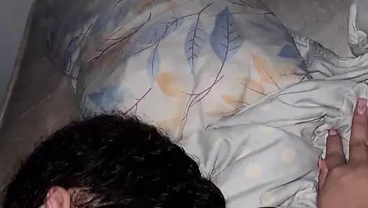 Yeğeni köpek gibi sevişiyor