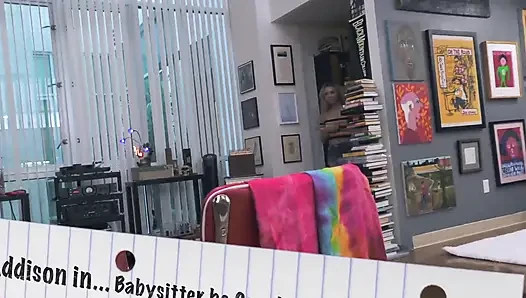 Allie Addison in babysitter be crushin'!