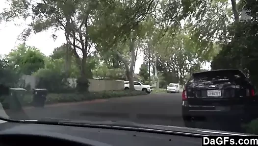 Yanıp sönen ona sıcak memeler içinde kamu