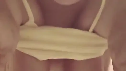 Bu azgın sürtüğü ve amcığını göreceğini izle