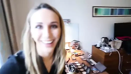 Charlotte Crosby osuruyor