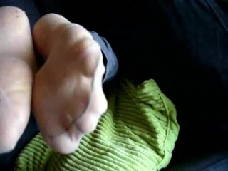 carmen'e gülümseyen ayaklar