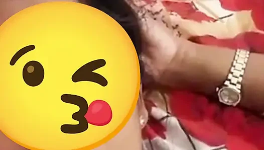 Hintli evli kadın kocası tarafından sikiliyor eve geliyor