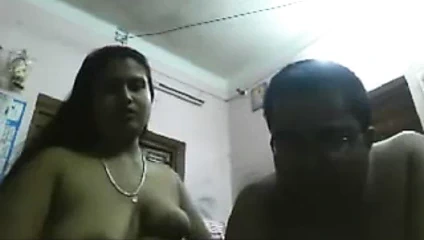 Bayan erotik web kamerası olgunlaşır, çıplak ve ilgi çekici