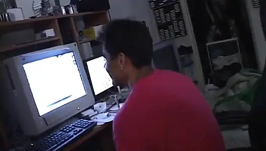 Çeşitli hatunların ve bir delikanlının filme hazırlanırken kamera arkası görüntüleri