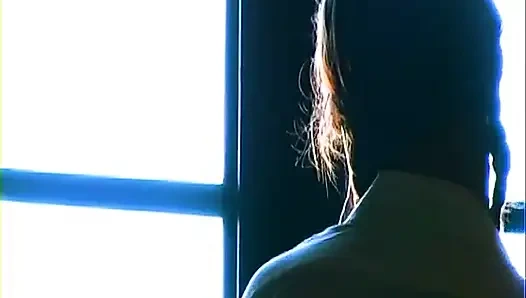 Olgun esmer ıslak anal seansında genişliyor