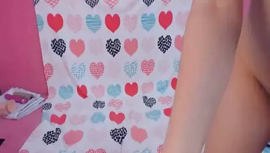 Sıcak bebek yapay penis sikikleri ona kedi