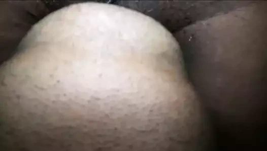 Hintli çocukta çilek tadında kedi sevmesi