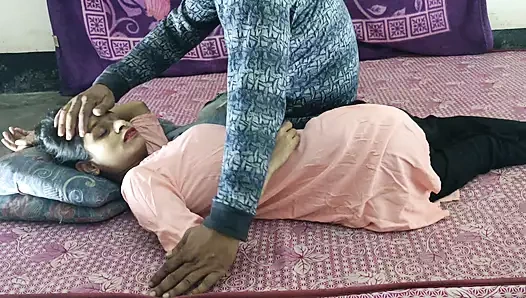 NEW DESHI HOT BHABHI PARNITA SEX IN ROOM