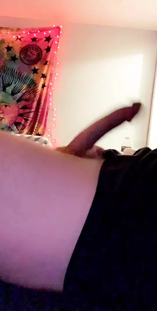 Büyük yarak okşuyor