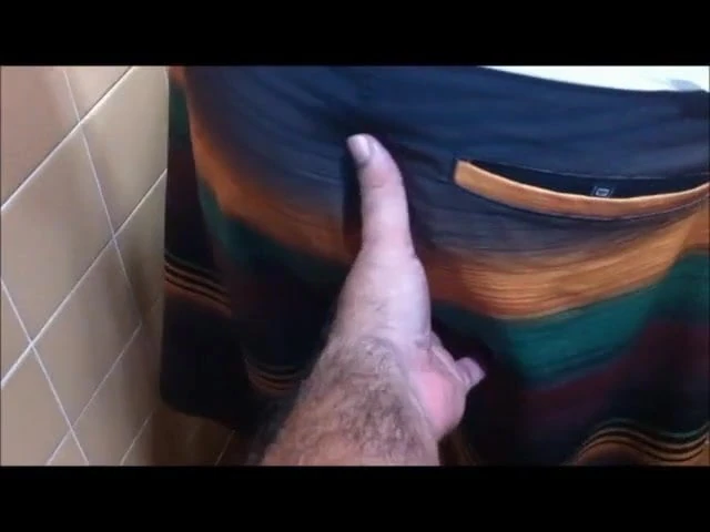 Caminhoneiros se pegando no banheiro