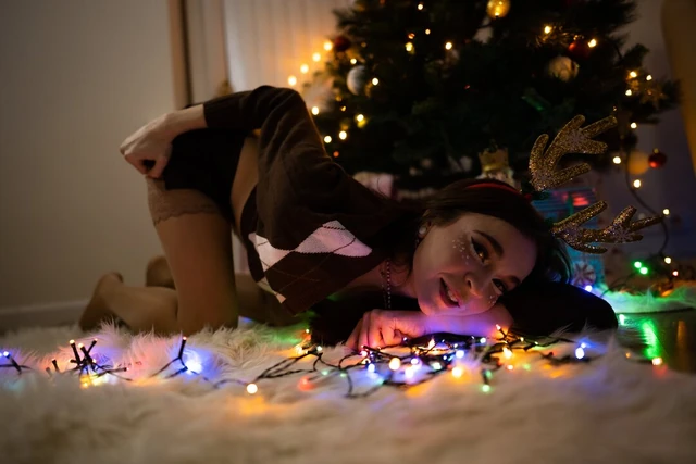 Мое эротическое видео. соски, игра с киской.