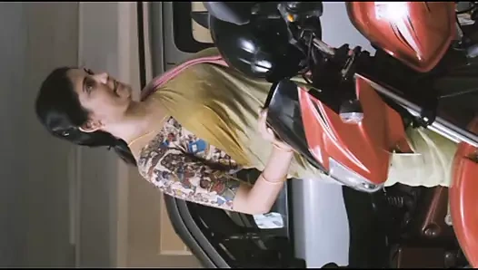 Saree şekli beni cum.mp4 yapar