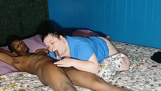 Döl yiyen o yarağa şaplak atıyor gırtlağına kadar alıyor kraliçe lynn