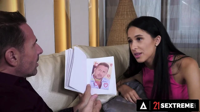 21 sextreme - takıntılı Alyssa Fransız öğretmene ham sikmesi için yalvarıyor