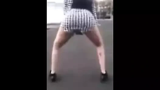 sokakta twerk yapmak