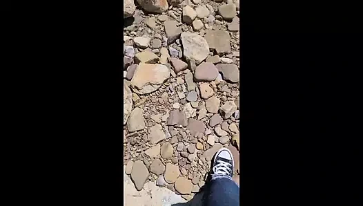 Çok fazla ayak klipsi bir taneye yığılmış