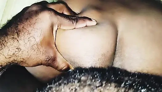 Tamil kızlar farklı pozisyonları deniyor