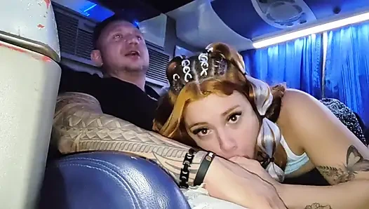 Seyahat otobüsünde kızıl saçlıyı siktim