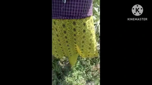 Hintli Telugu ateşli 🔥 teyze para için tarım sahibiyle numara yapıyor