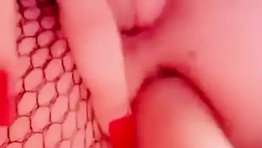 Kırbaç amcık götte dildo parmaklıyor