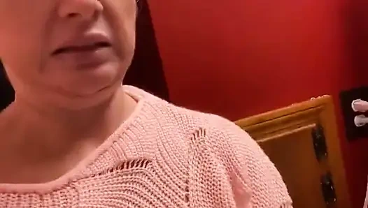 Çıplak güne başlamaya hazırlanırken