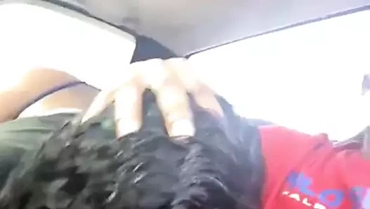 Arabada fan ile gök siyahı