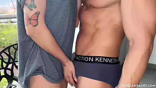 Sonunda beni tamamen gırtlağına kadar alabilir biri