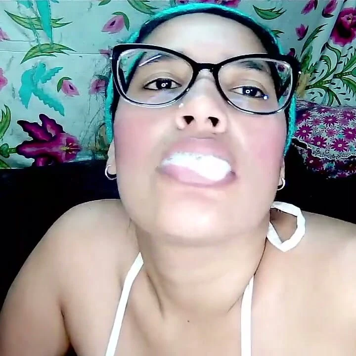 Oral seks sikiş patlayıcı gırtlak derin boşalma