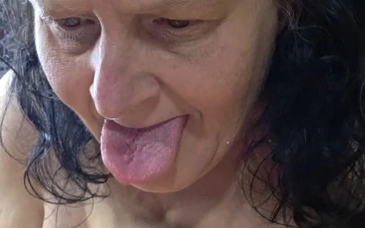 Kocası uzaktayken bu lezbiyenler oynuyor