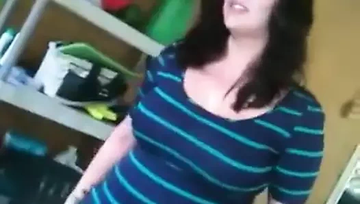 dans eden hamile kız