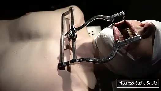 Tükür ve daha fazla tükür! Bırak seni koruyayım!