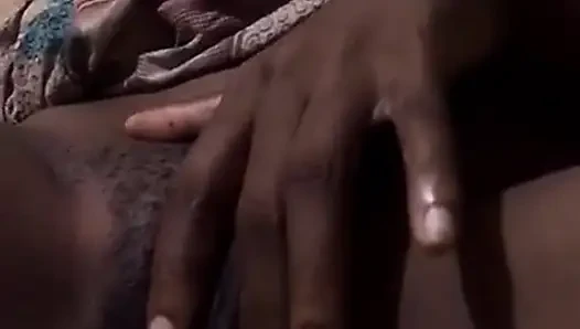 Üvey kız kardeşim xmas gününde anal ve amcığıyla ne yapıyor